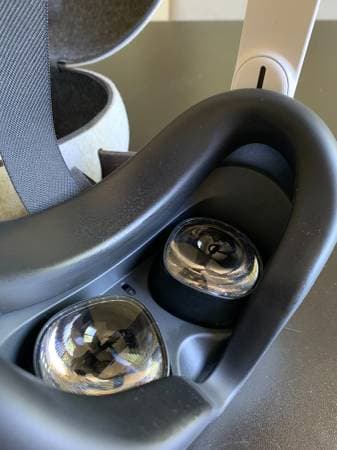 VR headset Quest 2 128 GB with Elite Strap and official carrying case 4