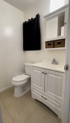 Master Bedroom w Private Bathroom in Milpitas HWY 237/880 Area 3