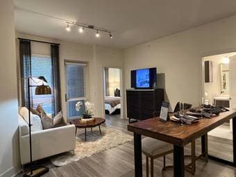 Luxury Master Bedroom w Private Bath in SOMA, San Francisco (Sep 8-19) 2
