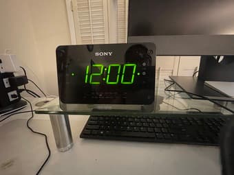 sony alarm clock 1