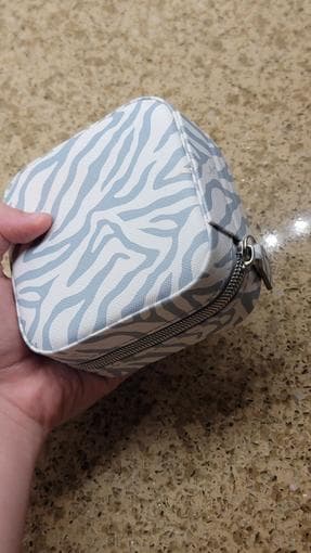 Earring case with mirror, many earrings for sale (Check prices) 2