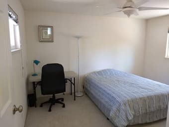 Master bedroom w/private bathroom near San Antonio Shopping Center 1