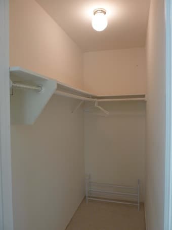 Master bedroom w/private bathroom near San Antonio Shopping Center 3