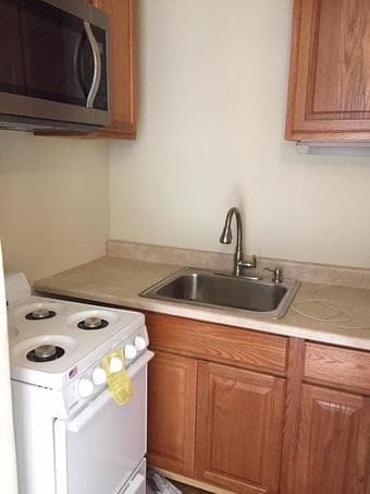 Mountain View (94043)一室一厅一卫 4