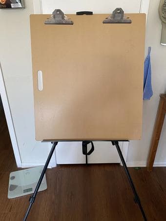 Portable Easel Stand and art advantage Sketch Tote Board 23x26 3