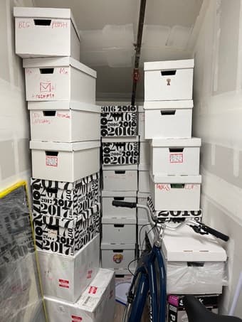 【FREE】 Lidded white cardboard storage boxes with handles & lid 4