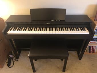 Digital Piano: Yamaha Clavinova CLP-625 (rosewood) 1