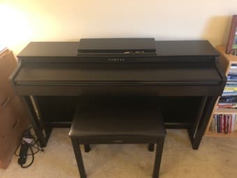 Digital Piano: Yamaha Clavinova CLP-625 (rosewood) 2