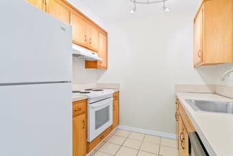 2bdr/1ba Condo in Mountain View 3