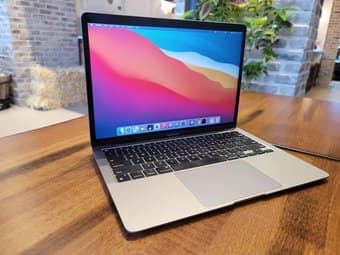 M1 Macbook Air, Under warranty — Great Condition 1