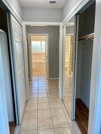 Spacious, furnished master bedroom/private bathroom @ MenoPark 3