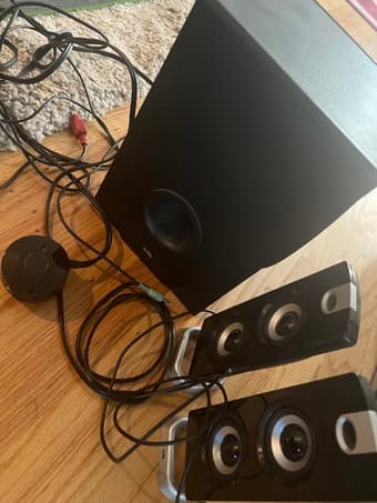 Computer speakers with subwoofer and desktop volume control 1
