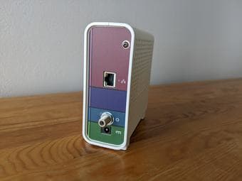 cable modem ARRIS Surfboard SB6183 2