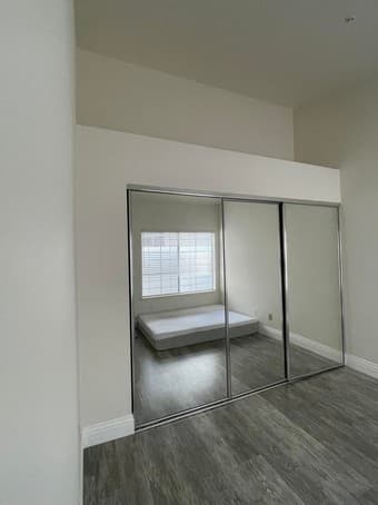 1B/1B available in 2B/2.5B Redwood Shores Townhouse 3