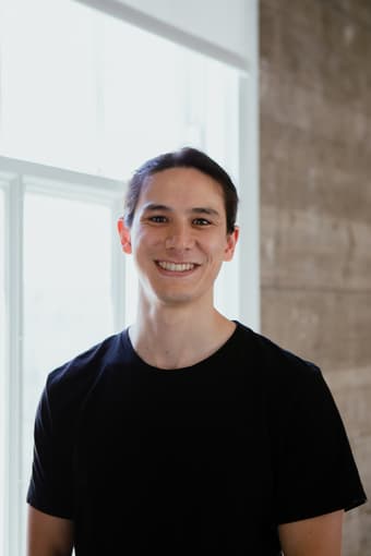 mini headshot sessions on campus! 1