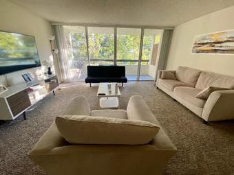 Room at 2bed/2bath apartment at Downtown Menlo Park - $1,800 1
