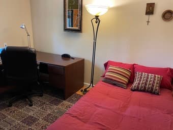 Furnished room for long term rent in Menlo Park Willows 3