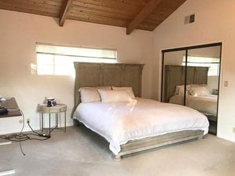 Beautiful furnished bedroom next to campus (<5 min bike) 4