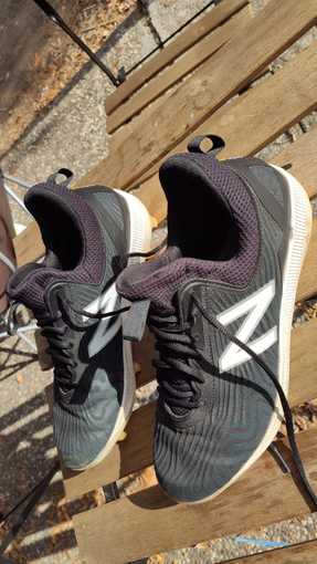 New Balance shoes - Baseball Cleats 1