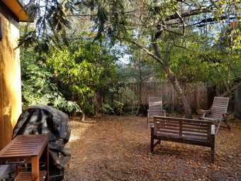 Quiet fully independent & furnished cottage with patio - $2,200 3