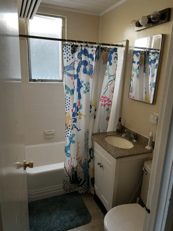 Sunny bedroom in spacious 4br 2ba Palo Alto house from Nov 1st 4