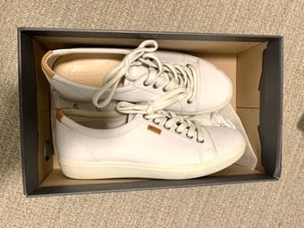 New white Ecco shoes size 9 1
