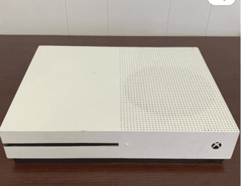 Xbox One S 500GB White + Controller(s) + Bunch of Games 1