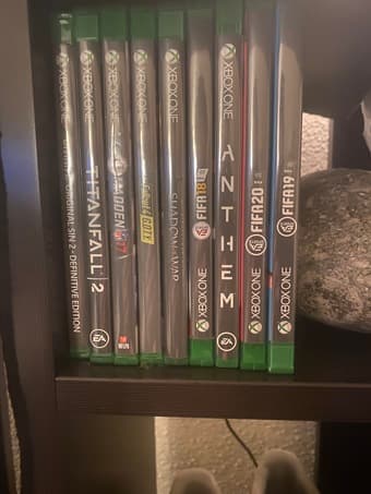 Xbox One S 500GB White + Controller(s) + Bunch of Games 2