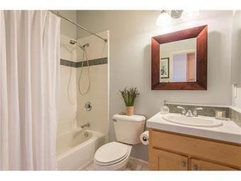 Room for Rent in Beautiful 3 BRD/3 BA Townhouse, Rose Garden, San Jose 2