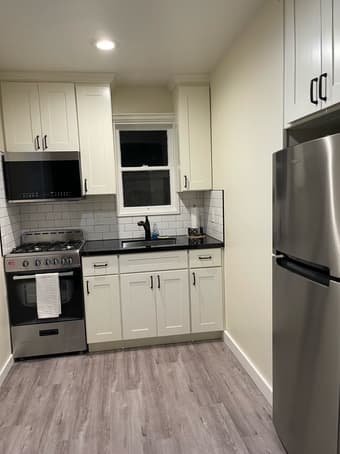 Beautiful furnished apartment 7 minutes from campus 3