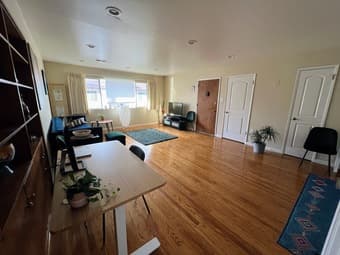 Spacious one bedroom apartment in Menlo Park, walking distance from St 3