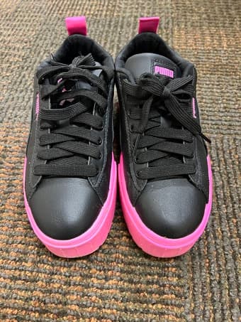 Puma Mayze Sneakers. Size 6.5 2