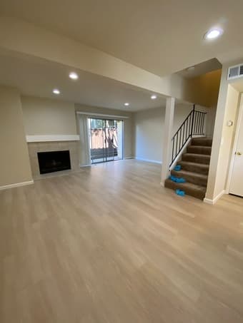 1b/1b in 2b/2b duplex condo, 2mile from campus, until August 1