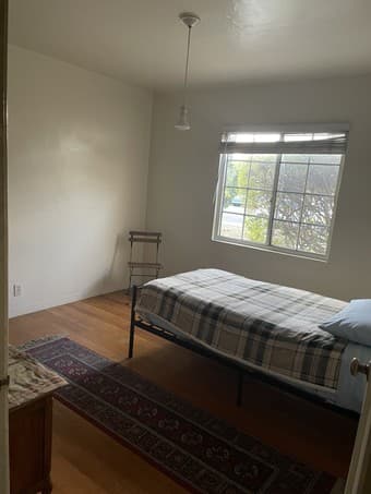 Room in nice location in Redwood City 1