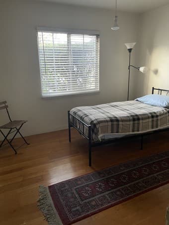 Room in nice location in Redwood City 2
