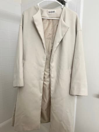 Women’s Coat with Belt 1