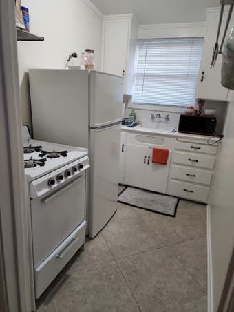 Studio in downtown palo alto- 5 mins walk to palo alto transit center 2