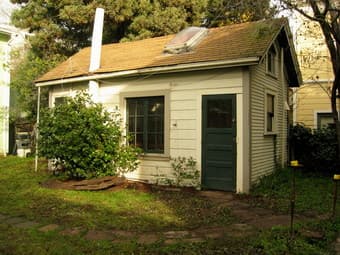 Small and lovely 1906 Berkeley garden cottage available Jan. 1 4