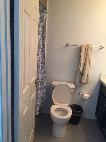 Furnished Palo Alto master bedroom next to bus/shuttle available NOW 3