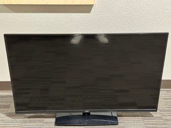 JVC Emerald 42" HDTV 2