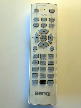 BenQ W1060 DLP home theater projector, full HD 4