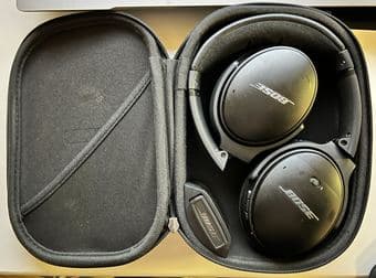 Bose QuietComfort 35 Noise Cancelling Headphone 1