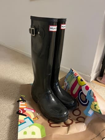 Women's Hunter Rain Boots, Tory Burch Crossbody bag, T3 Curling Iron 1