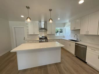 Spacious Room in a 4bd/2ba house starting Feb 2023 3