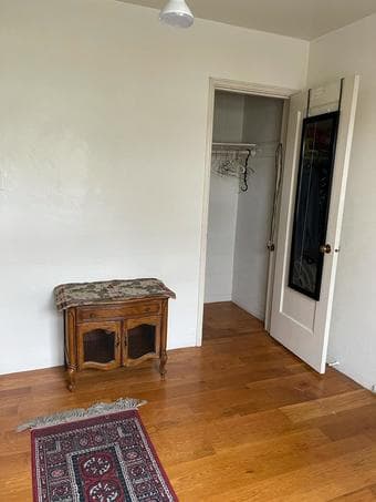 Room in nice location in Redwood City 3