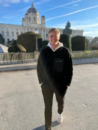 Looking for room / sublet / housing from now until end of April 1