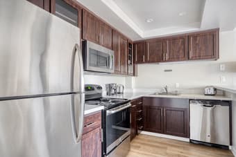 Co-renting a lovely 2 bedroom 2 bath furnished apartment in palo alto 3