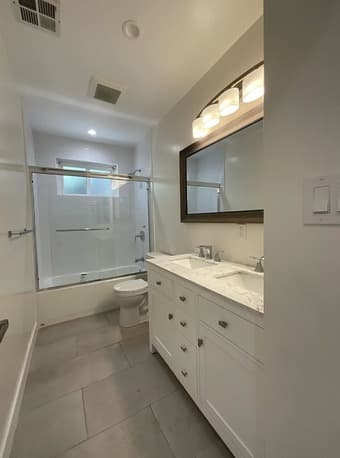 Spacious Room in a 4bd/2ba house starting Feb 2023 4