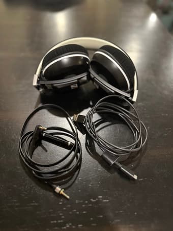 Sennheiser wireless headphones 1