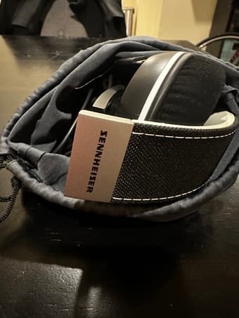 Sennheiser wireless headphones 3